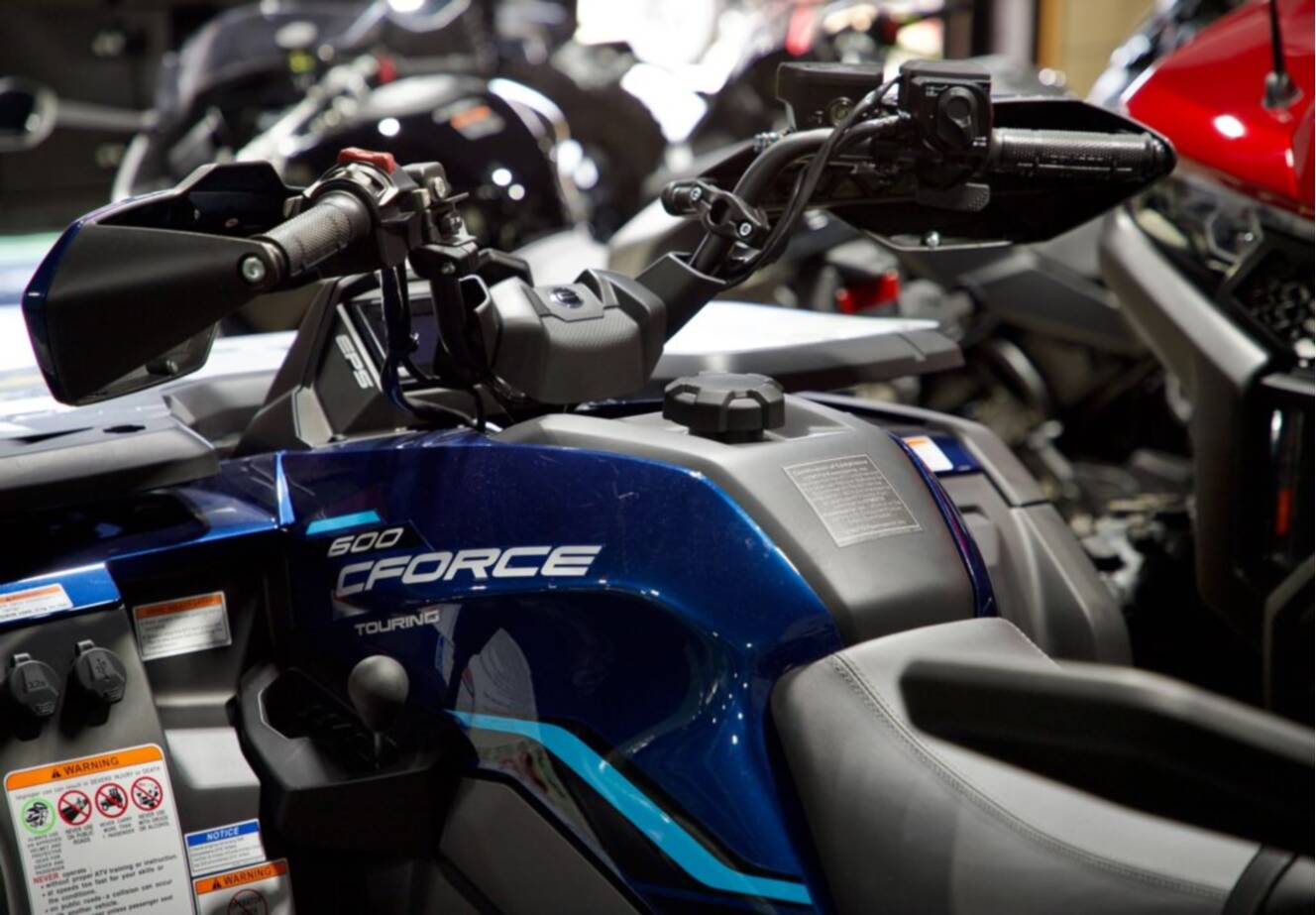 A photo of this 2026 Yamaha Grizzly EPS XT-R