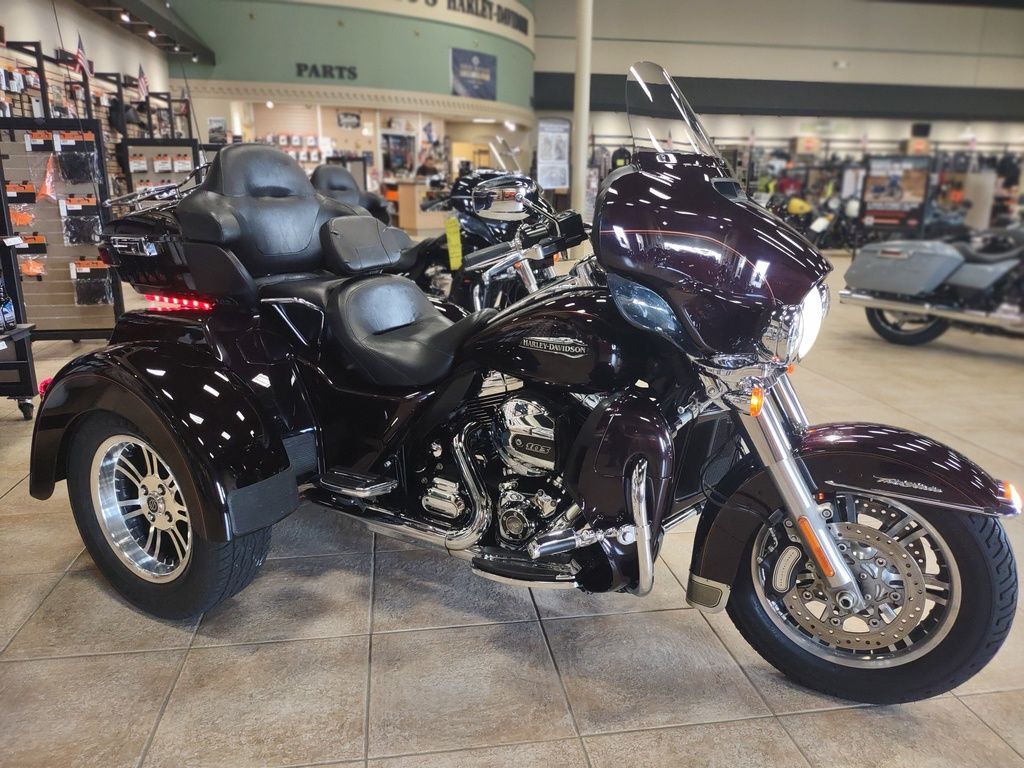 2014 Harley-Davidson® FLHTCUTG - Tri Glide® Ultra ULTRA CLASSIC in Chambersburg, PA