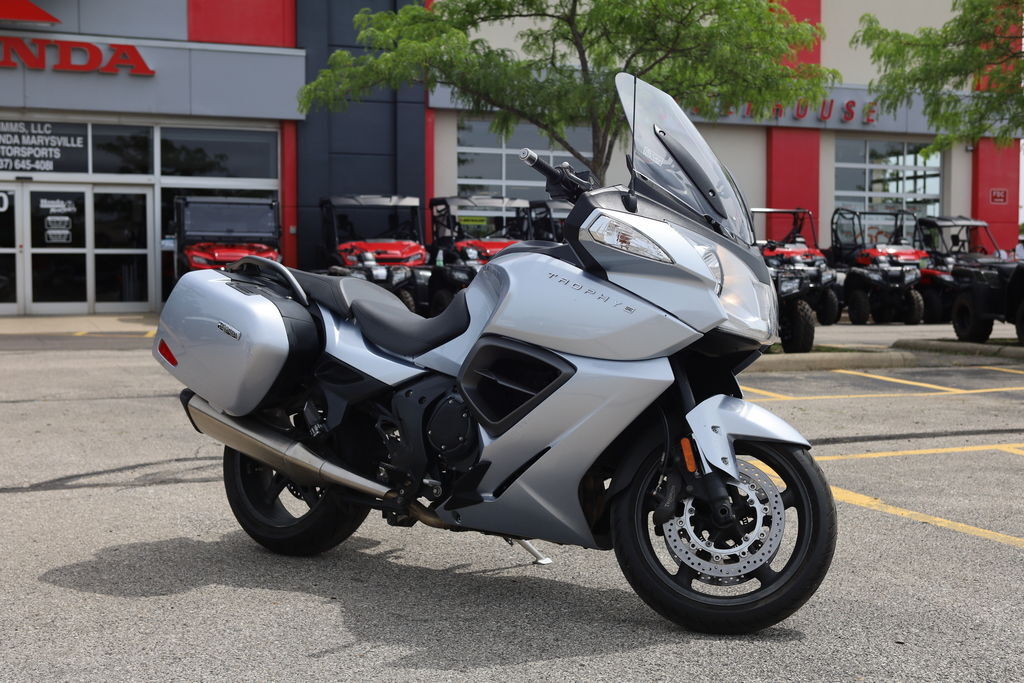 2014 Triumph Trophy SE ABS SE in Marysville, OH