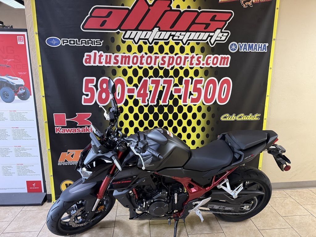 2026 Honda® CB750 Hornet E-Clutch E-CLUTCH in Altus, OK