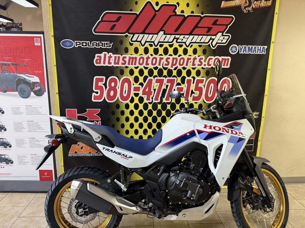 2026 Honda® Transalp E-Clutch E-CLUTCH in Altus, OK