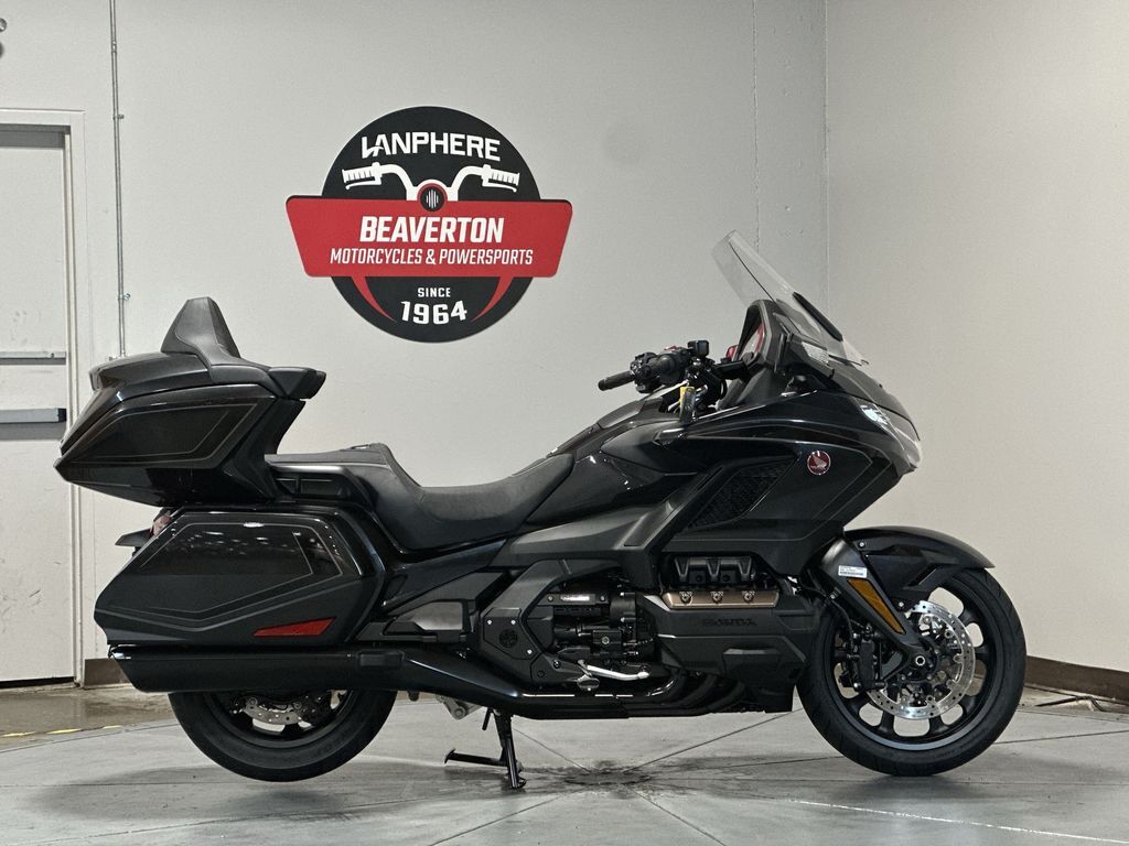 2026 Honda® Gold Wing Tour Airbag Automatic DCT 1800 TOUR AUTOMATIC DCT in Tigard, OR