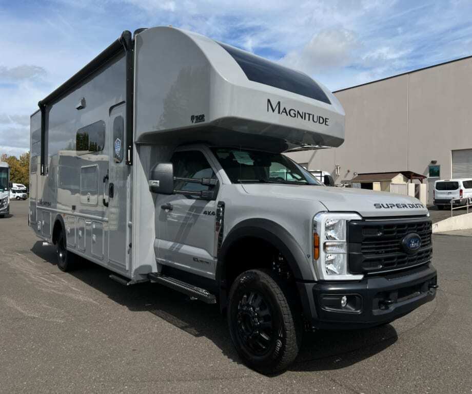 2027 Thor Motor Coach MAGNITUDE Z30-M in west sacramento CA