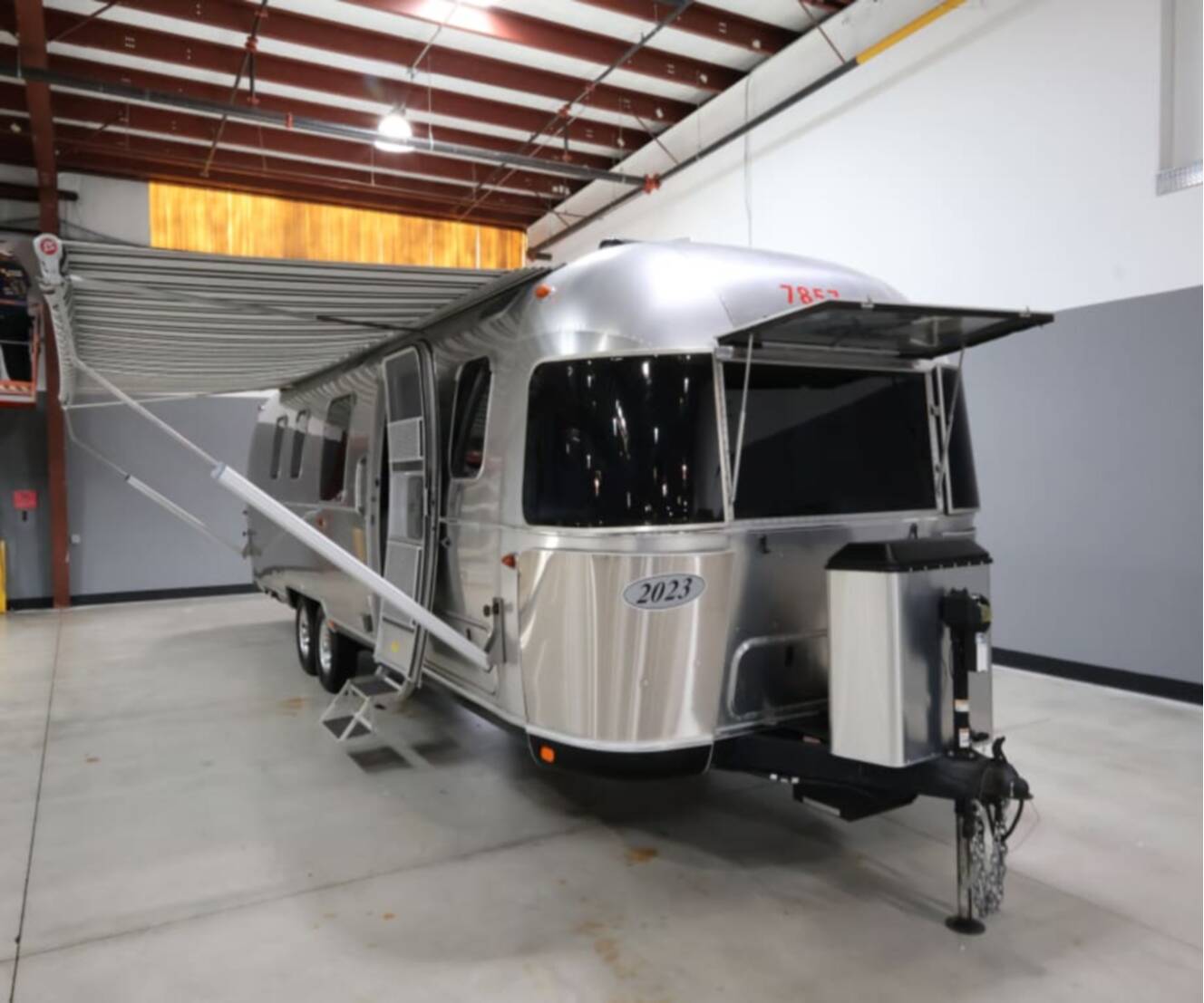 A photo of this 2023 Airstream CLASSIC 33FB 33FB TWIN