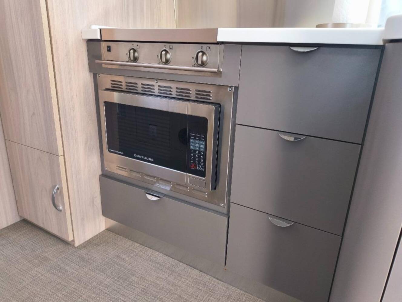 A photo of this 2020 Airstream Globetrotter 27FB Twin