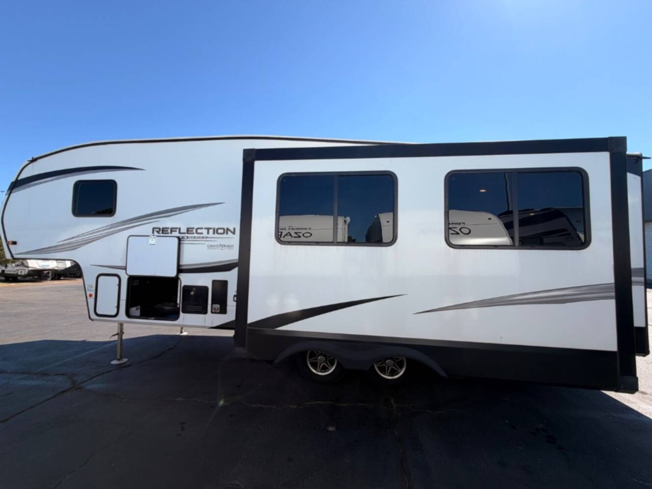 A photo of this 2025 Grand Design Reflection 100 Series 28RL