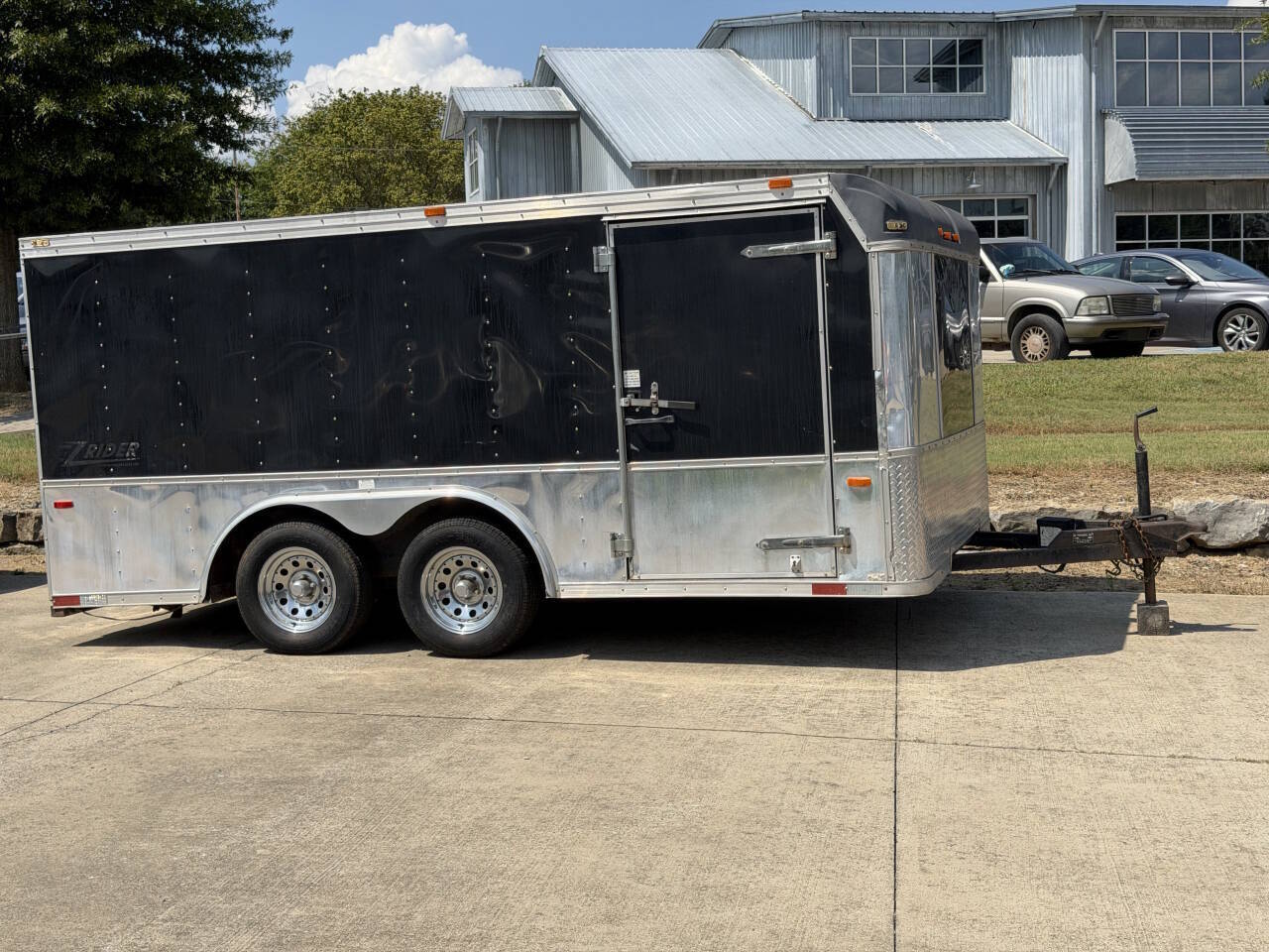 2006 Homesteader Trailer Utility Trailer in Nashville, TN