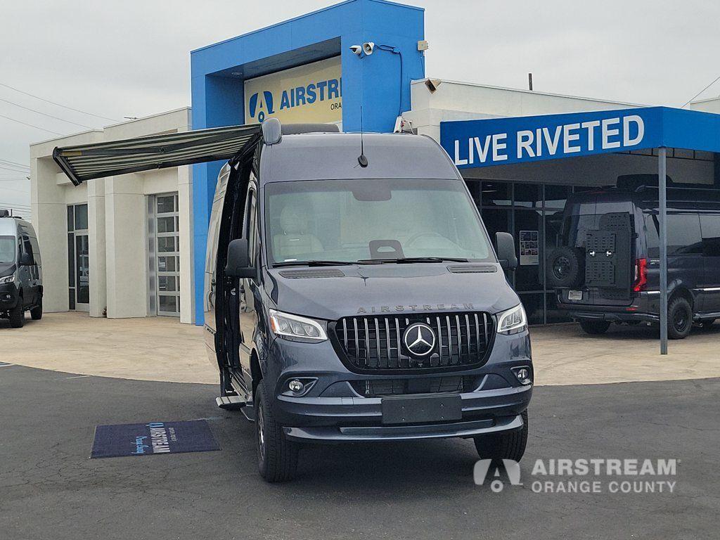2026 Airstream Interstate 19TB Tommy Bahama BASE in midway city CA