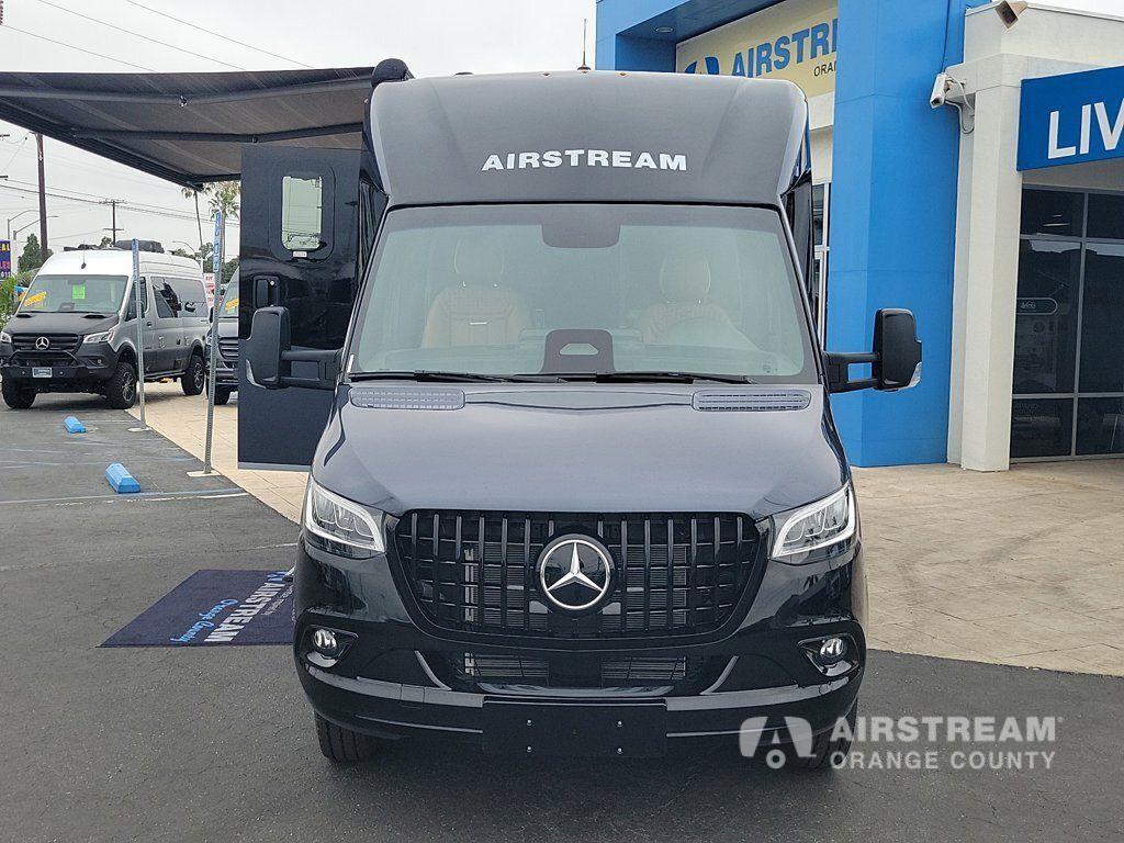 2027 Airstream Atlas Murphy Suite in midway city CA