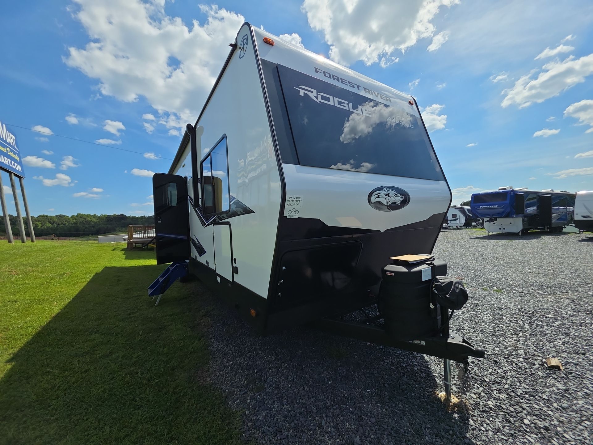 2027 Forest River Vengeance Rogue Armored 32L132 in franklinville NC