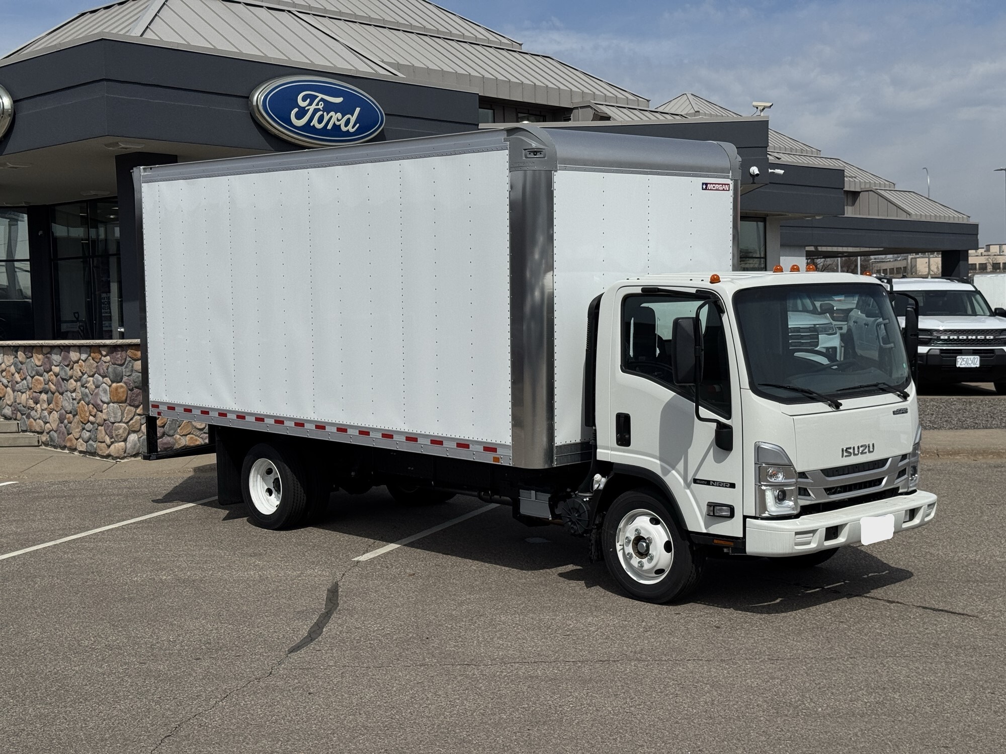 2025 ISUZU NRR GAS in Saint Michael, MN
