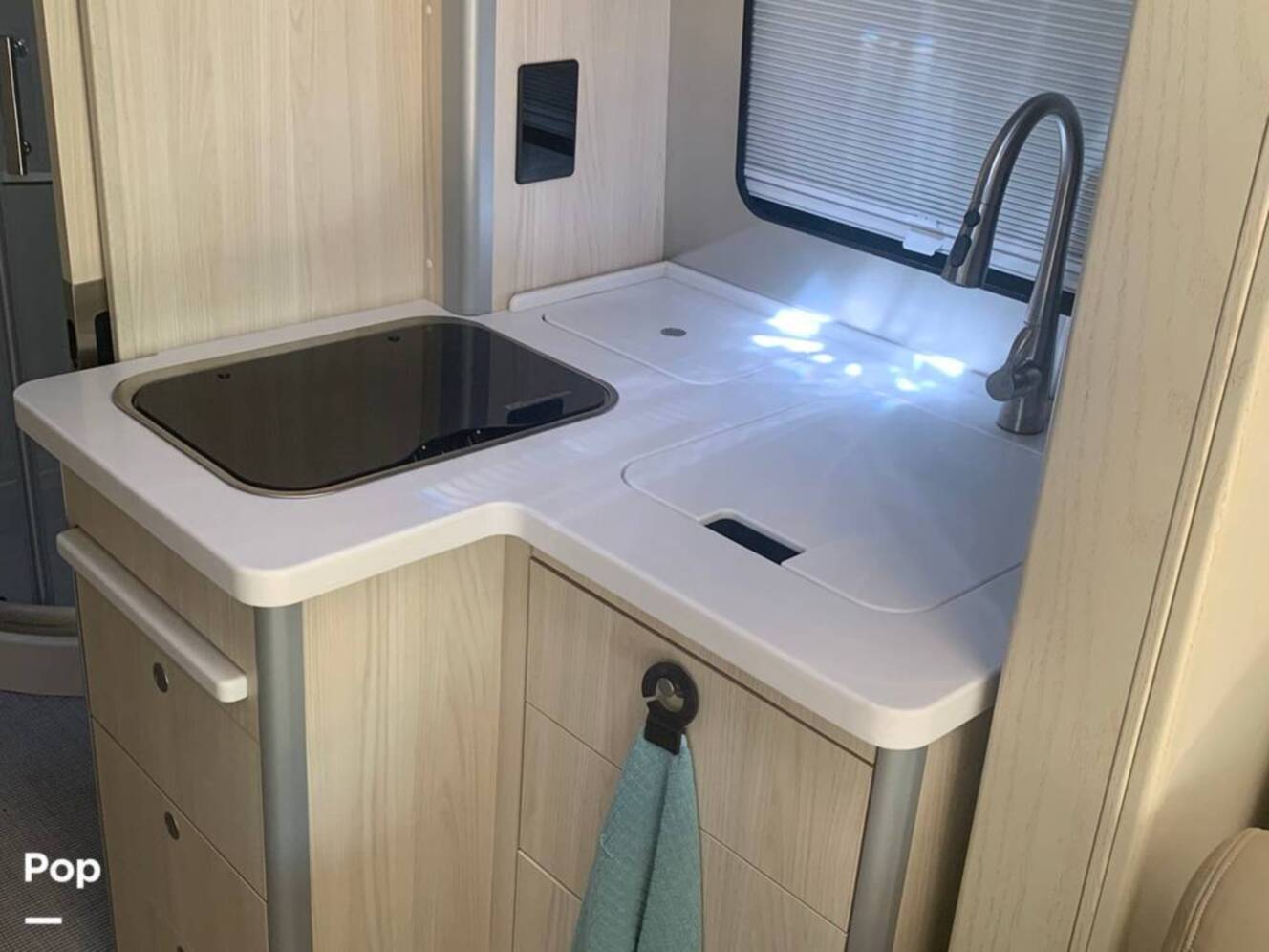 A photo of this 2025 Airstream Atlas Murphy Suite