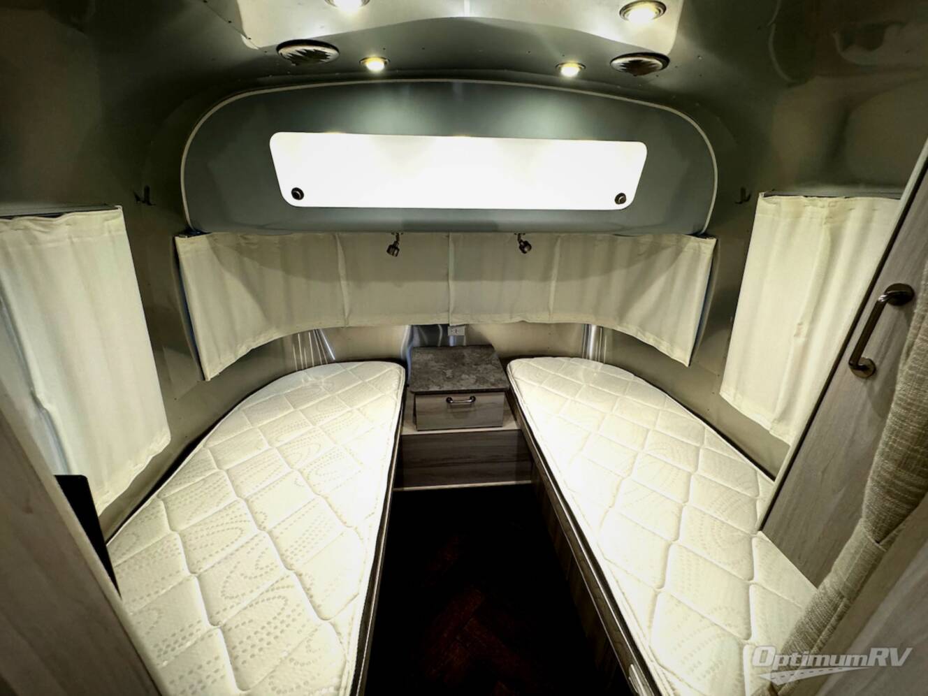A photo of this 2022 Airstream International 25FB TWIN