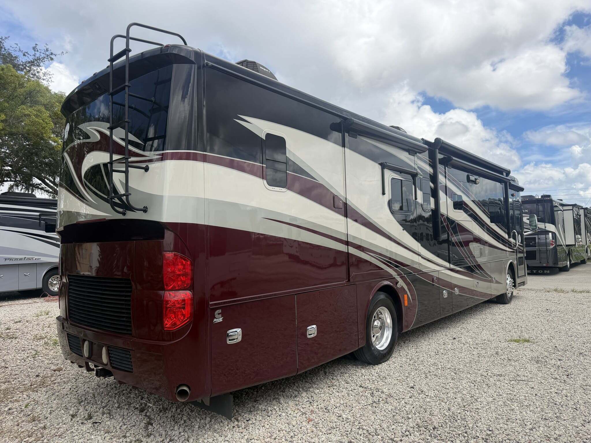 2014 Tiffin Phaeton 40QBH in apopka FL