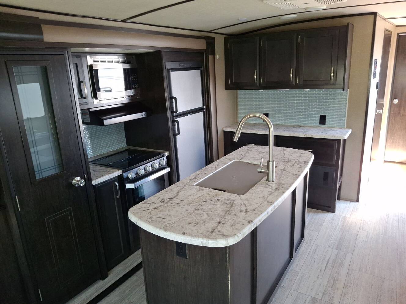 A photo of this 2018 Grand Design Imagine 2970RL