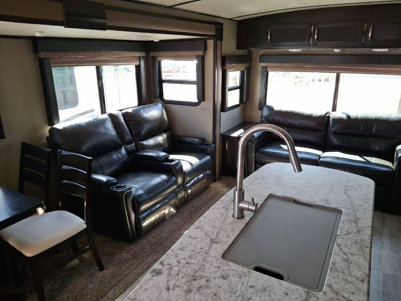 A photo of this 2018 Grand Design Imagine 2970RL