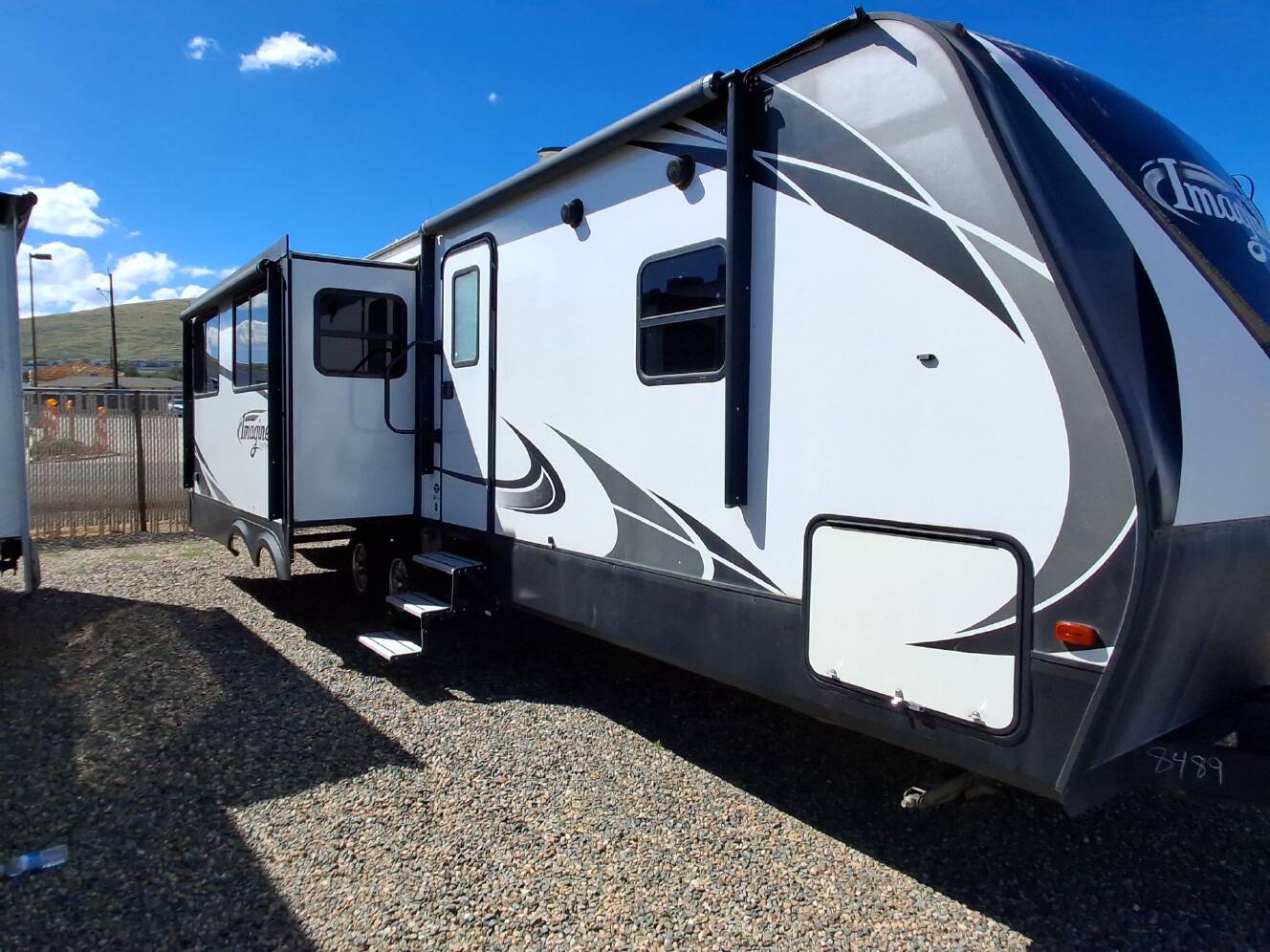A photo of this 2018 Grand Design Imagine 2970RL