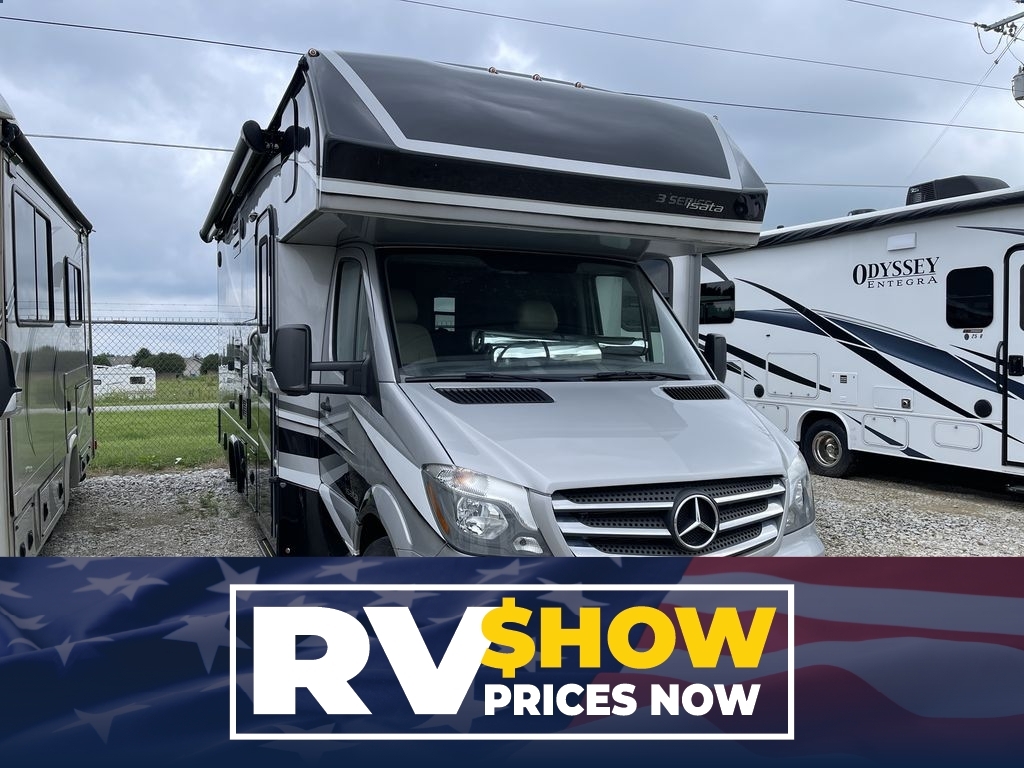 2018 Dynamax ISATA 3 SERIES 24FWM RV