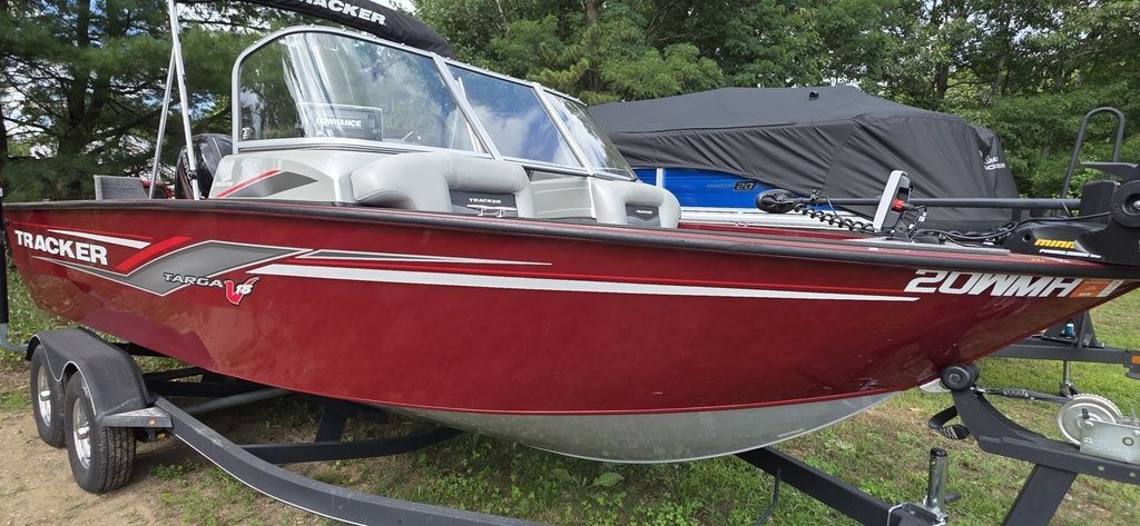 2017 Tracker® Boats TARGA V18 CB V-20 WT SPORT in raymond ME