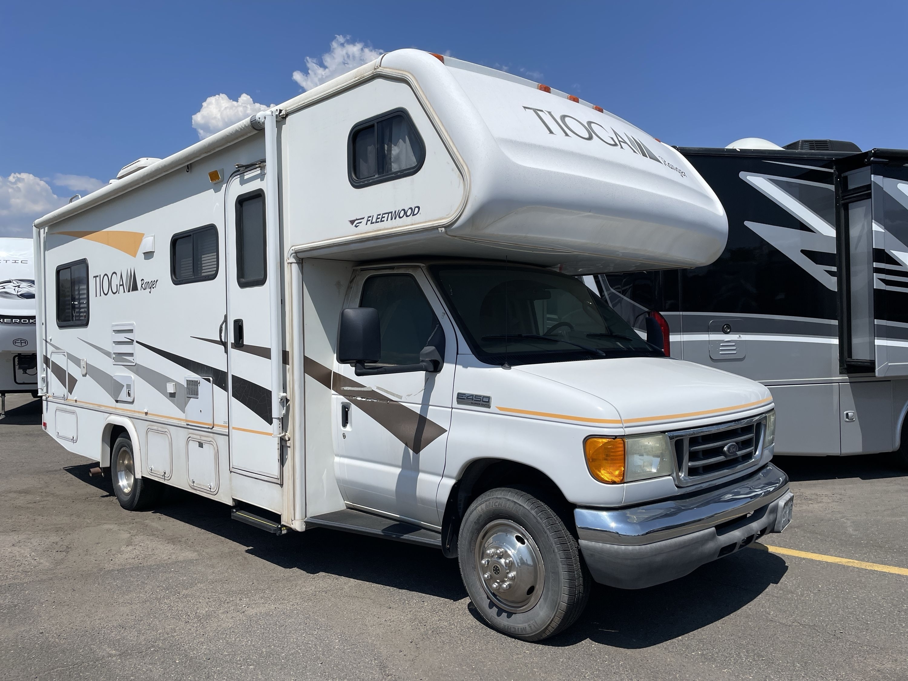 2008 Fleetwood TIOGA RANGER 25G in golden CO