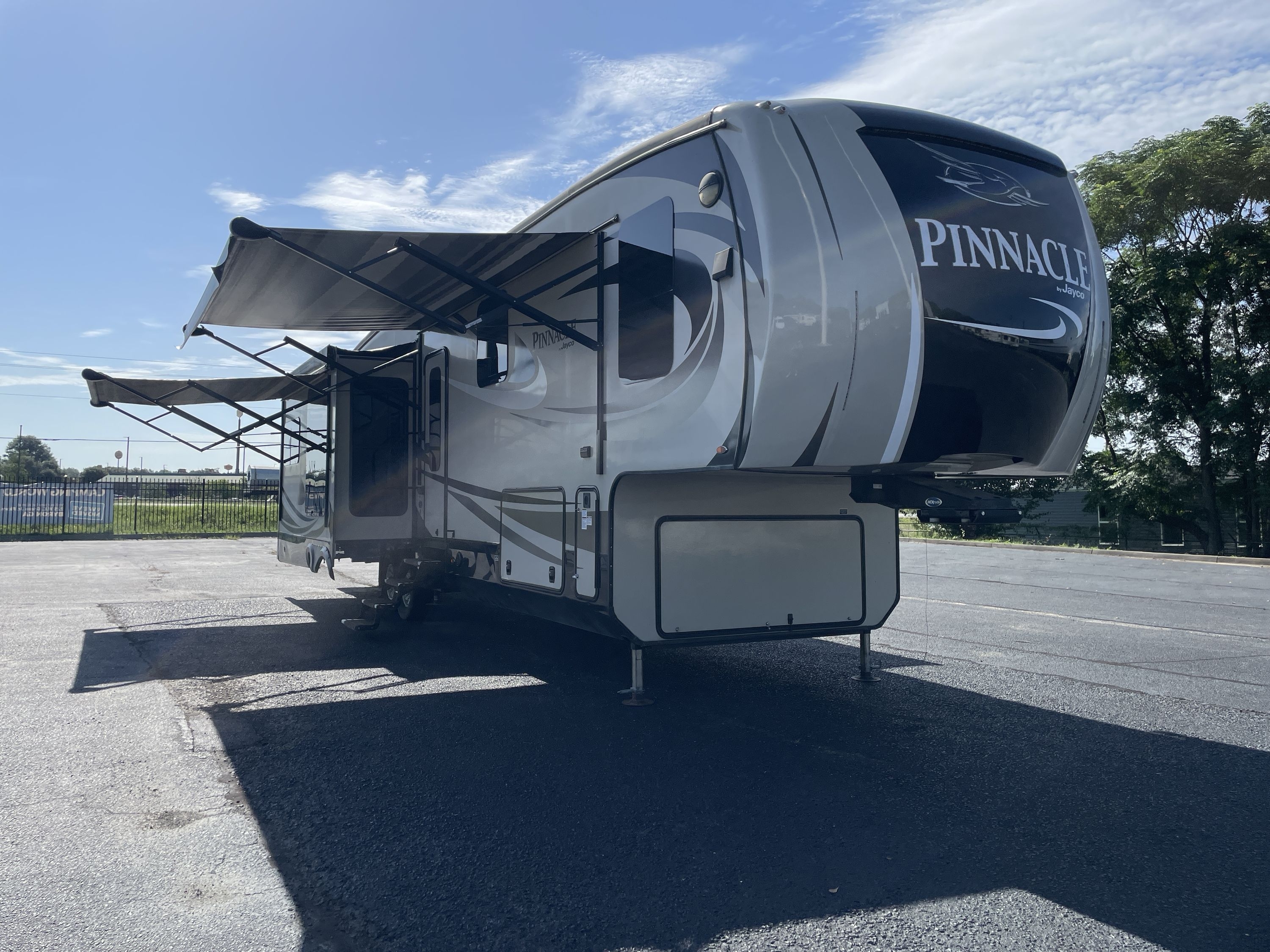 2017 Jayco PINNACLE 36KPTS RV