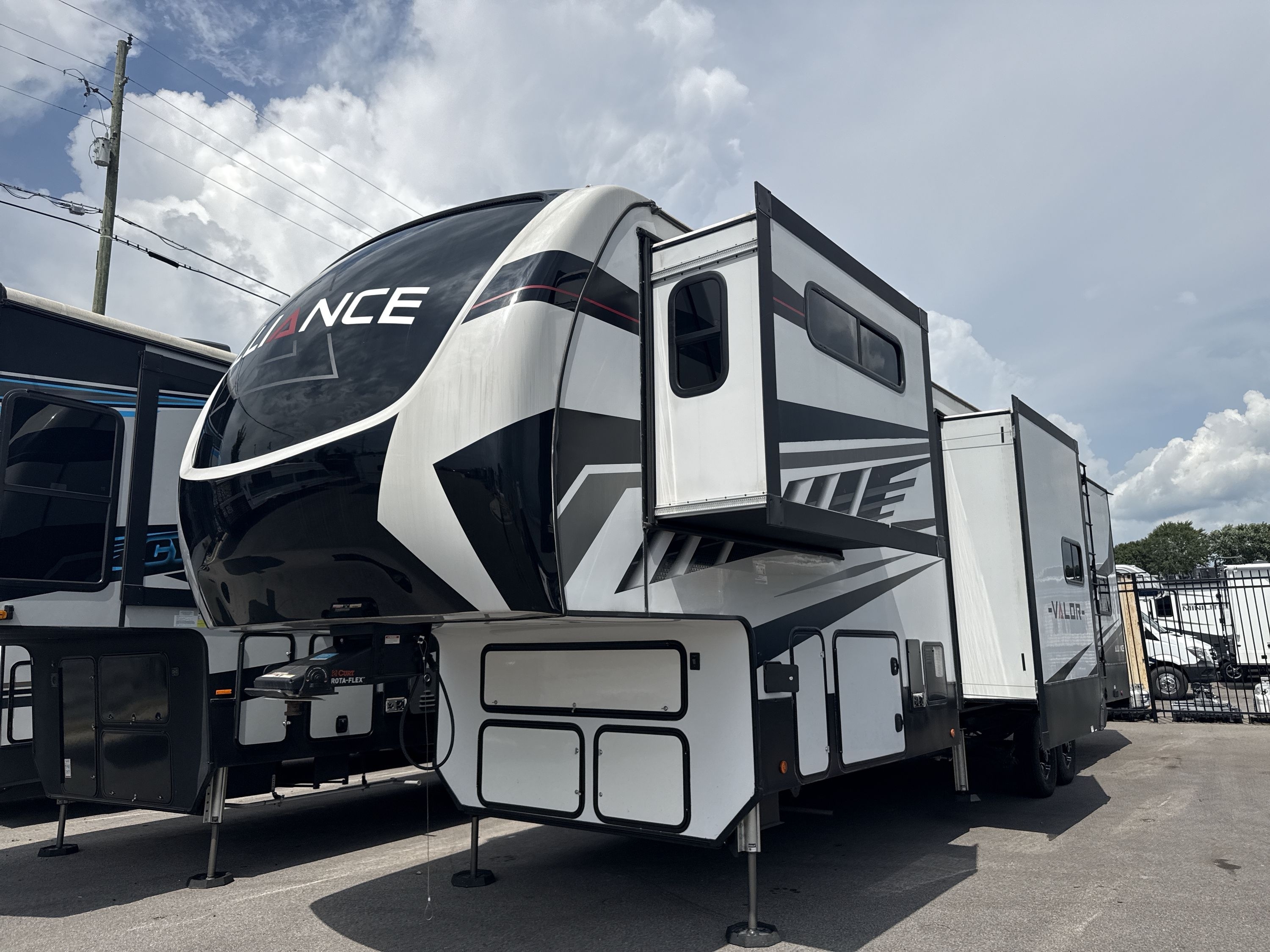2022 Alliance VALOR 36V11 in kodak TN