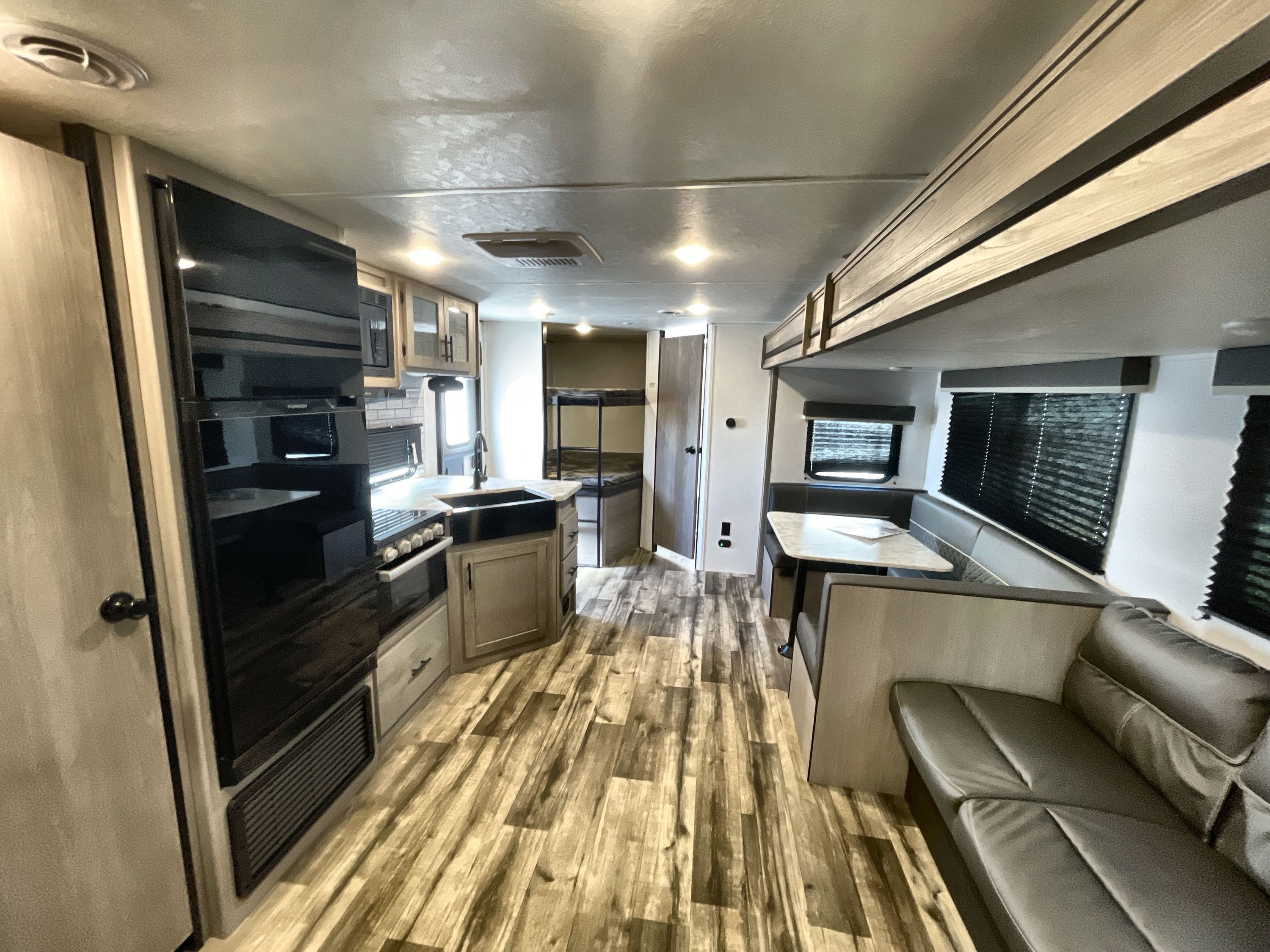2024 Coleman COLEMAN LIGHT 2755BH in lake park GA