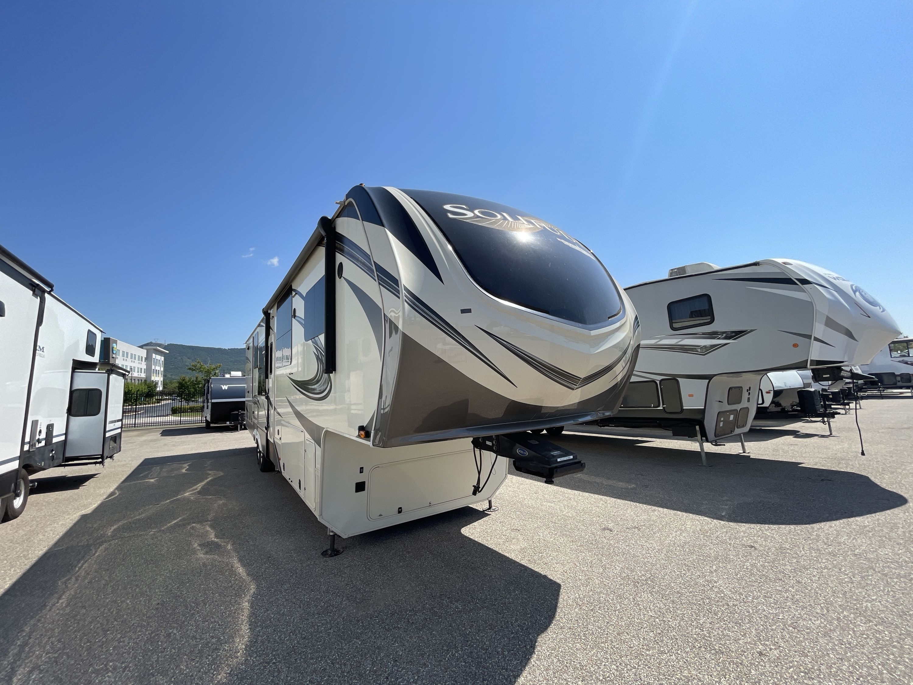 2021 Grand Design SOLITUDE 390RK in roanoke VA