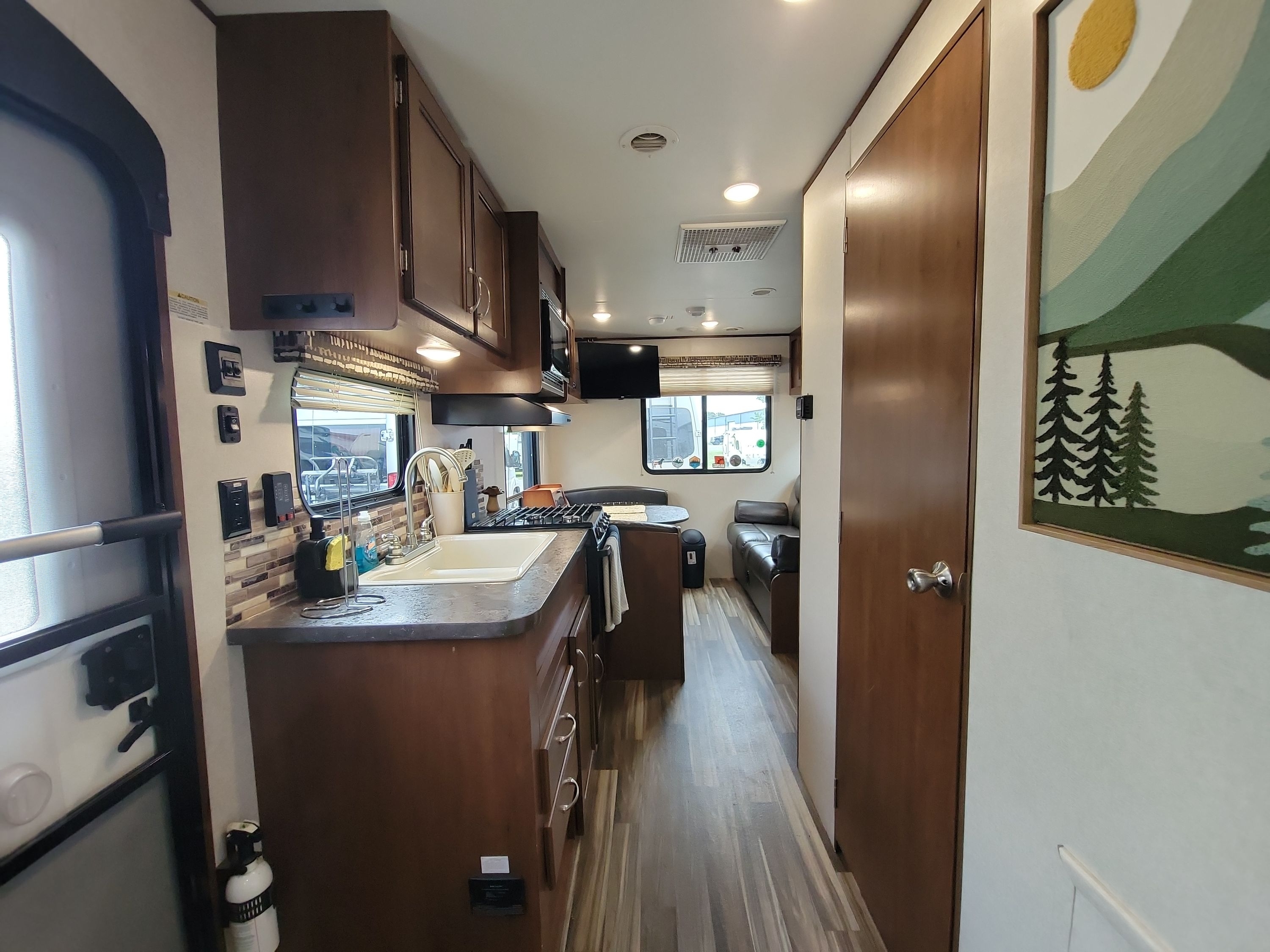 2017 Jayco JAY FLIGHT SLX 212QBW in west hatfield MA