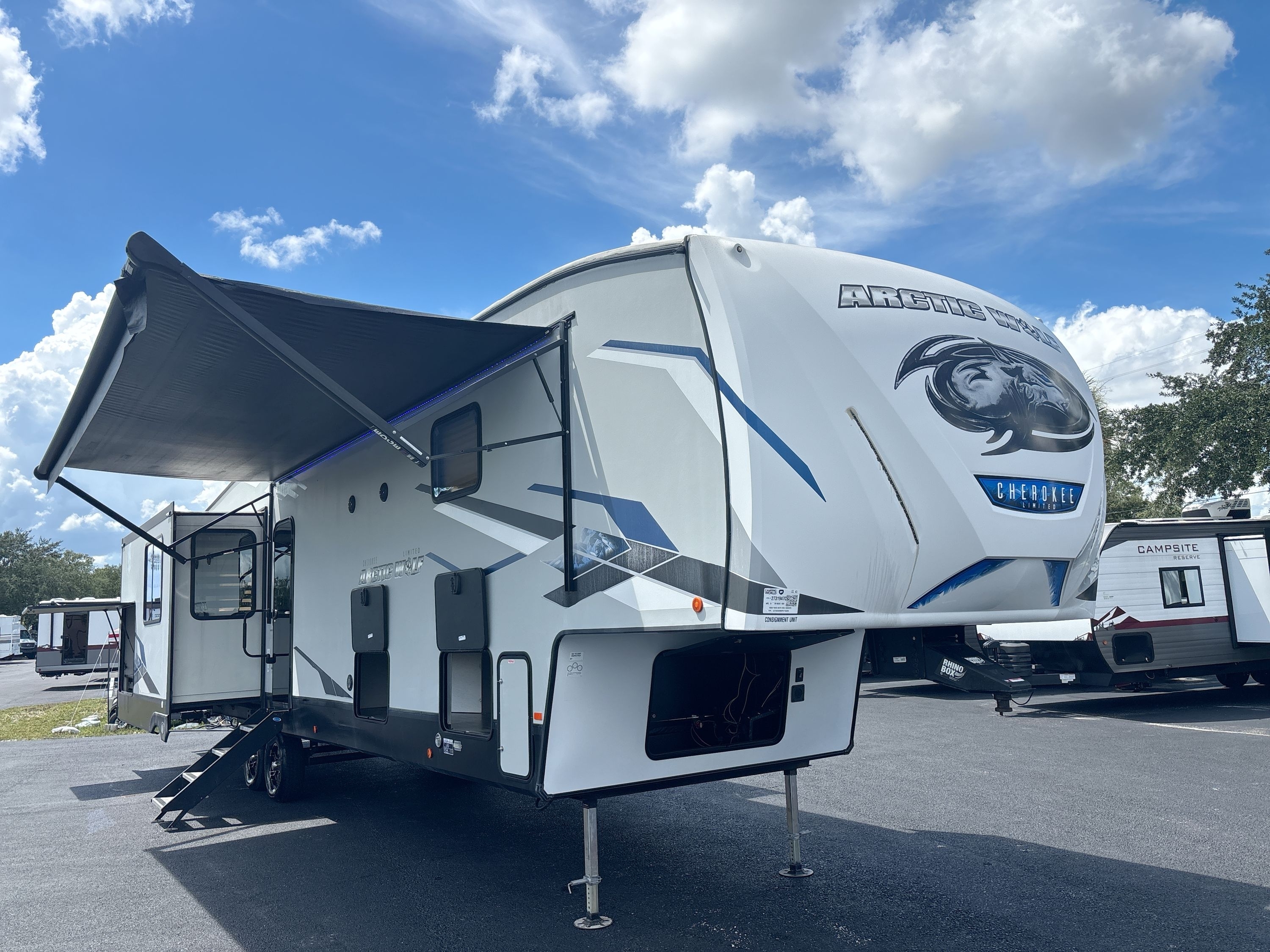 2023 Forest River ARCTIC WOLF 3660SUITE RV