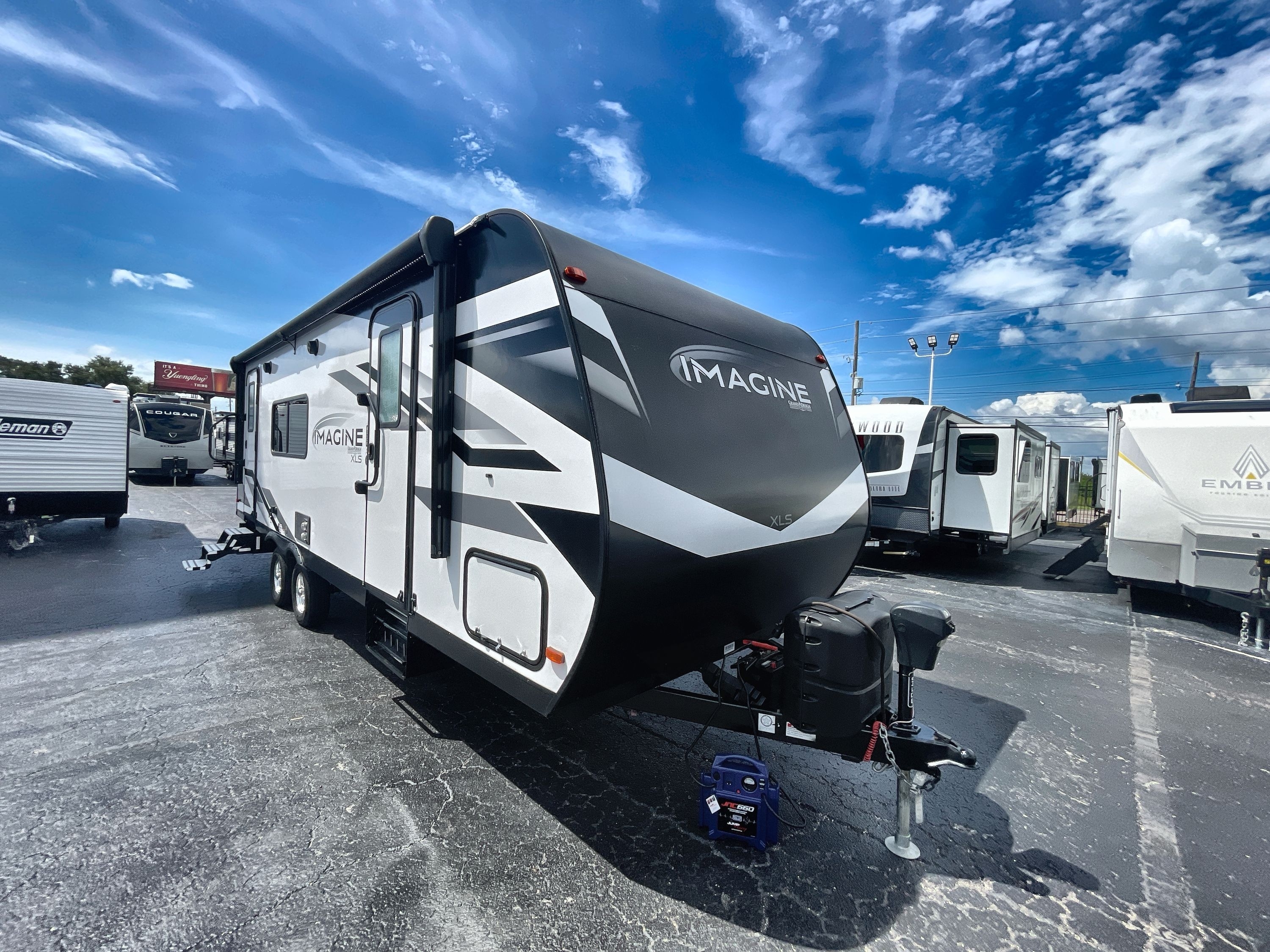 2022 Grand Design IMAGINE XLS 23LDE in pinellas park FL