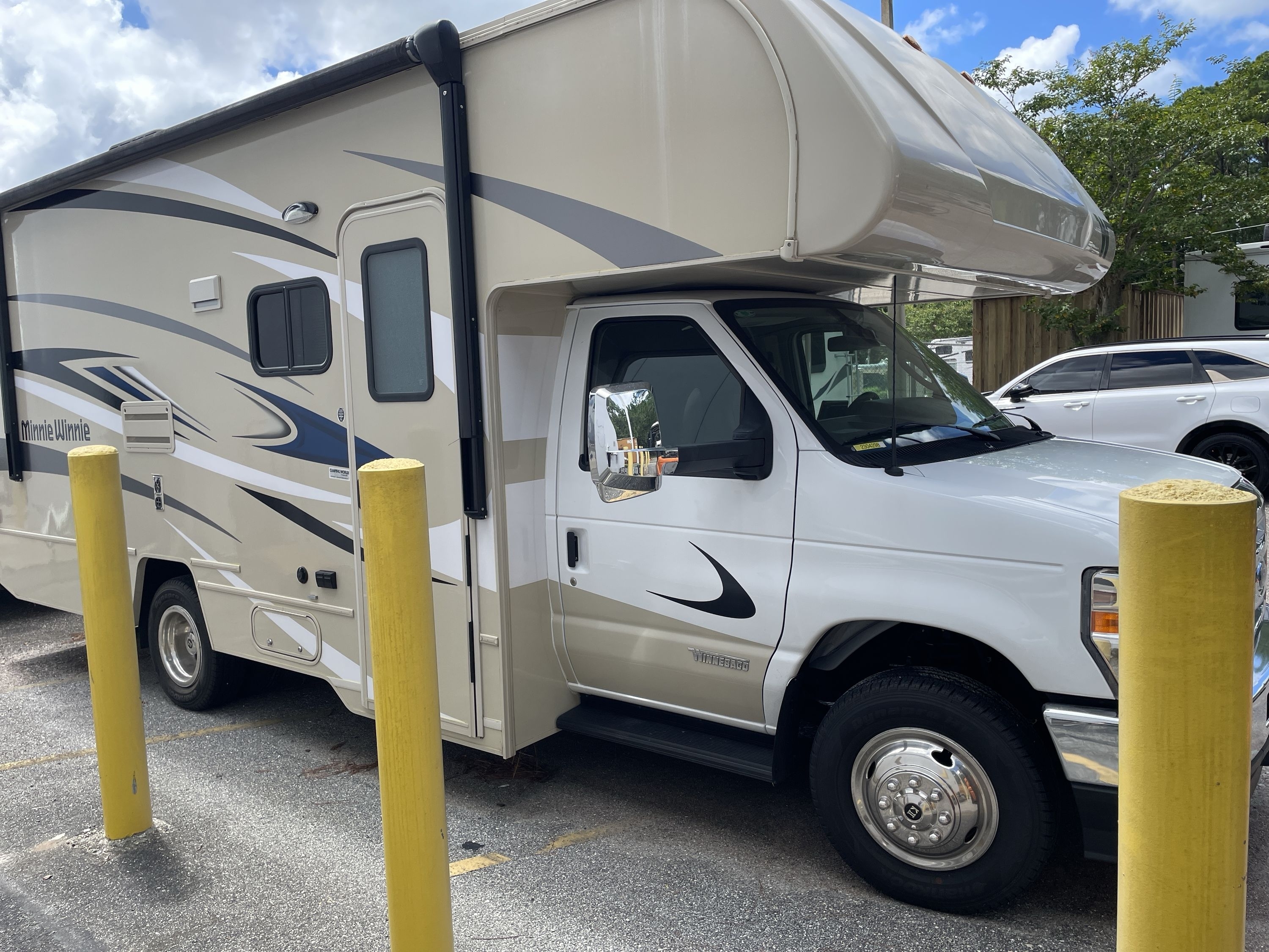 2025 Winnebago MINNIE WINNIE 22M in jacksonville FL