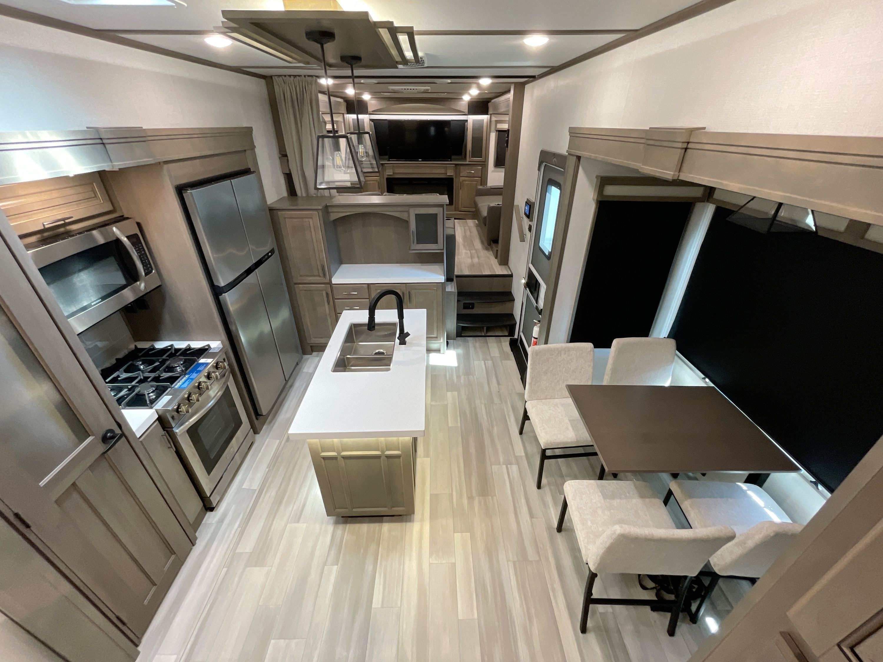 2023 Grand Design SOLITUDE 382WB in richmond IN