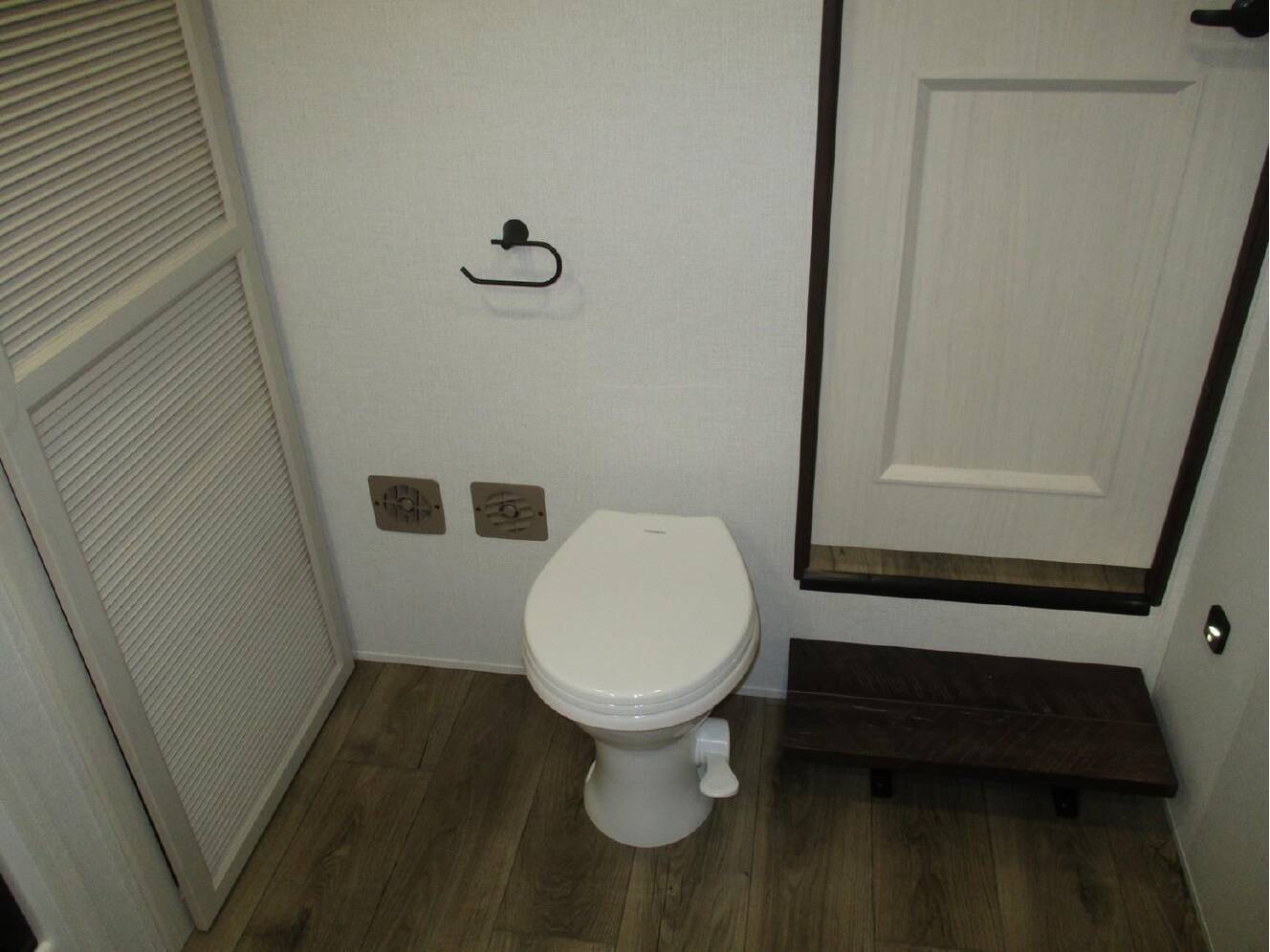 A photo of this 2026 Forest River CEDAR CREEK COTTAGE 40CBK