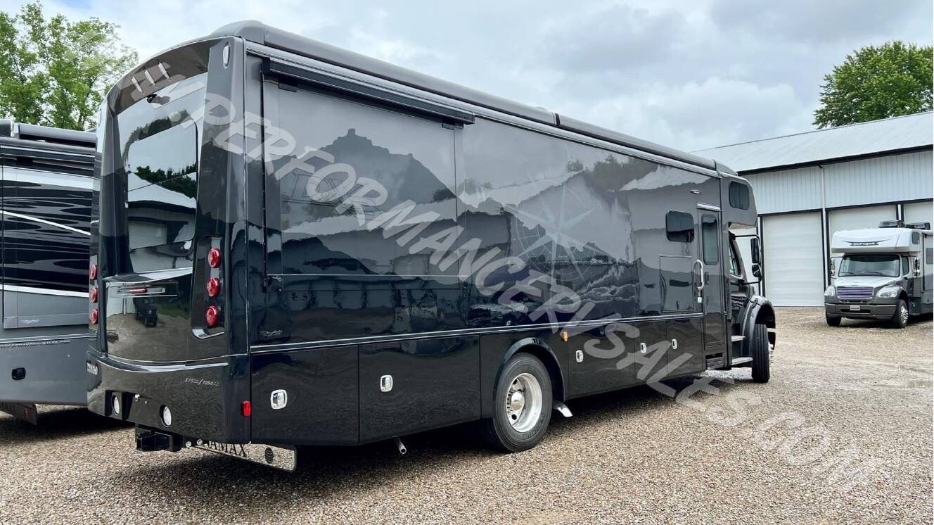 A photo of this 2026 Dynamax DX3 34KD