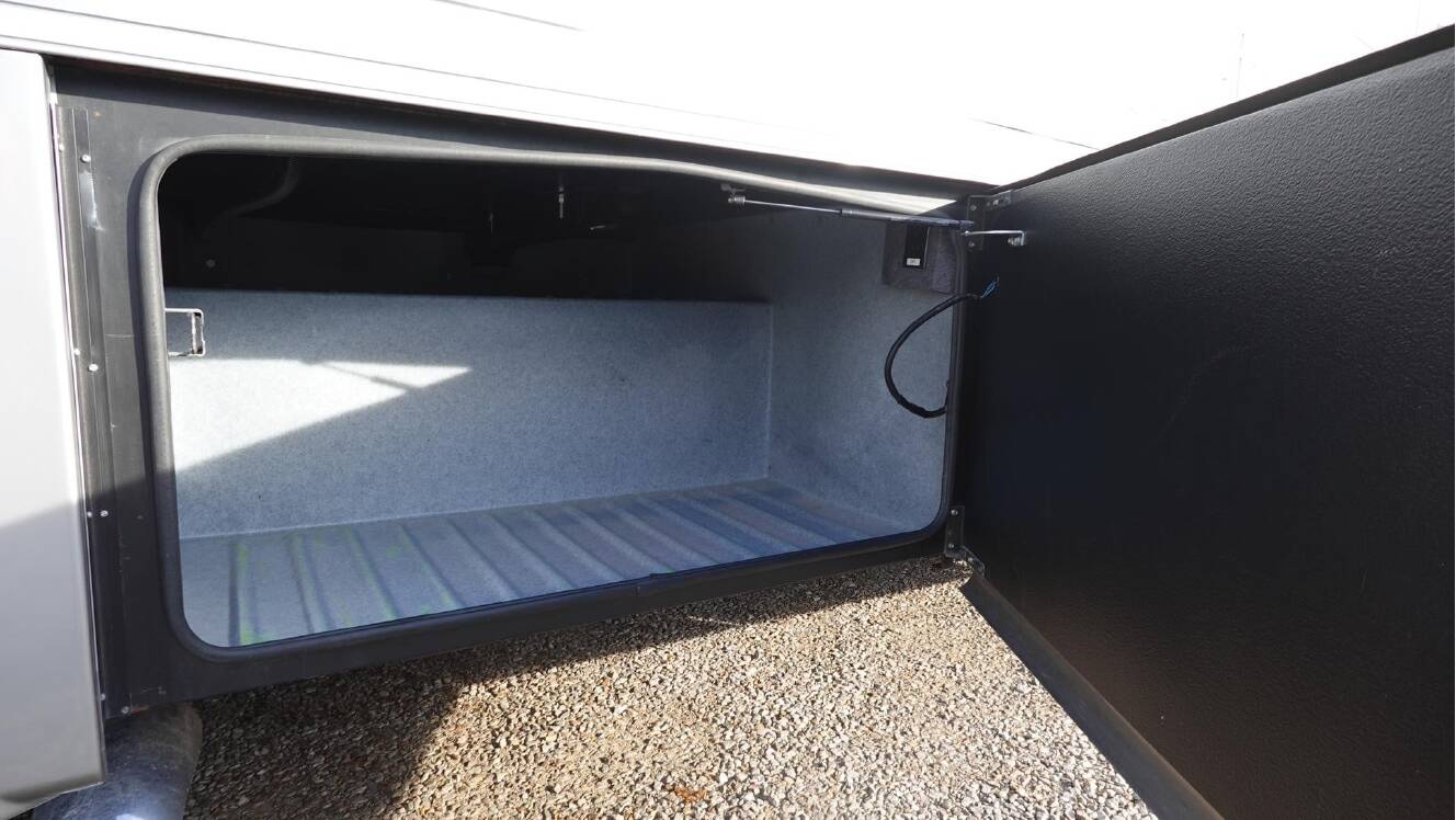 A photo of this 2024 Dynamax DX3 34KD