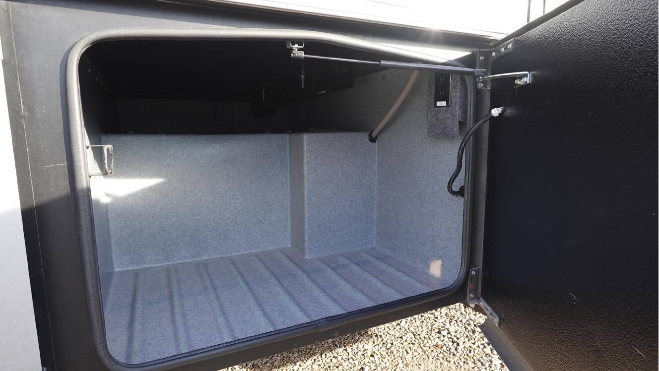 A photo of this 2024 Dynamax DX3 34KD