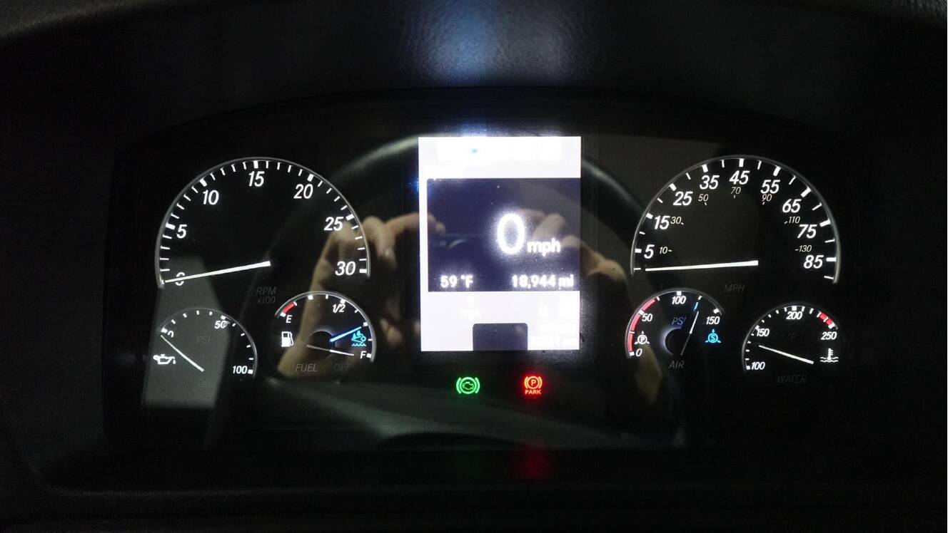 A photo of this 2024 Dynamax DX3 34KD