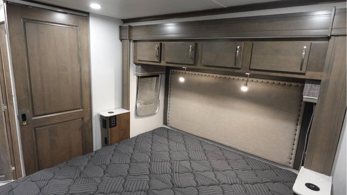 A photo of this 2024 Dynamax DX3 34KD
