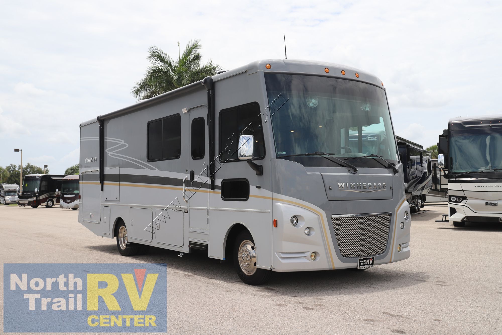 2022 Winnebago Adventurer 29B in ft. myers FL