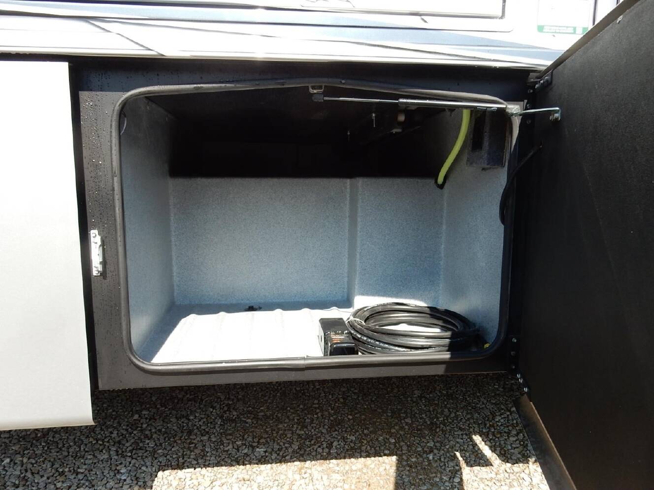 A photo of this 2027 Dynamax DX3 34KD