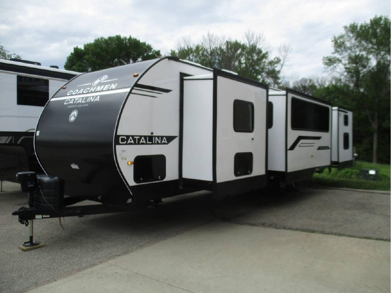 A photo of this 2026 Coachmen CATALINA LEGACY EDITION 343BHTS