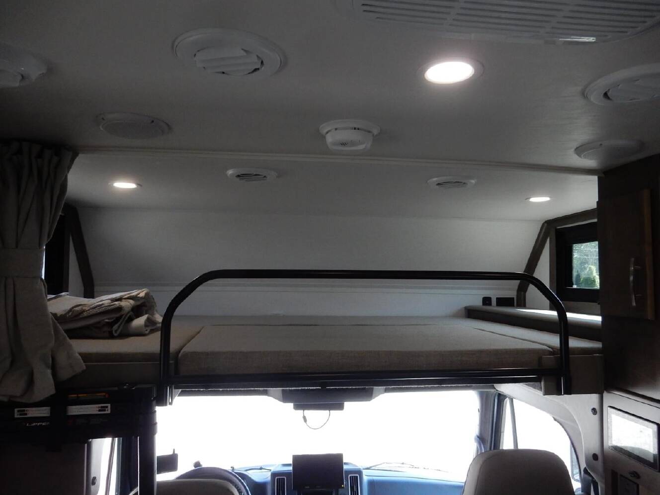 A photo of this 2027 Dynamax DX3 34KD