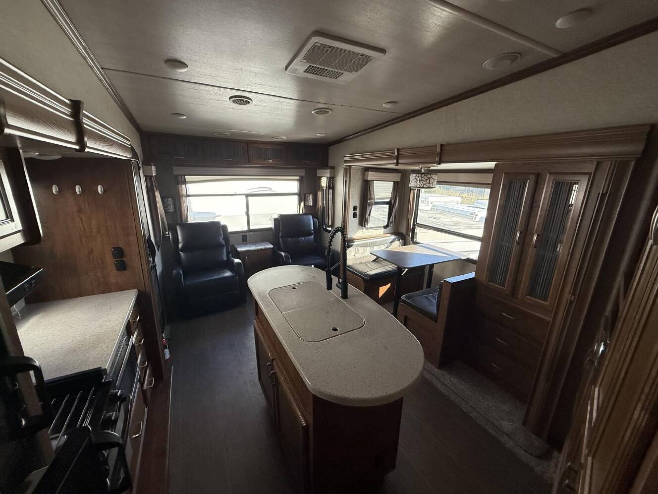 A photo of this 2018 Heartland SUNDANCE XLT 269TS