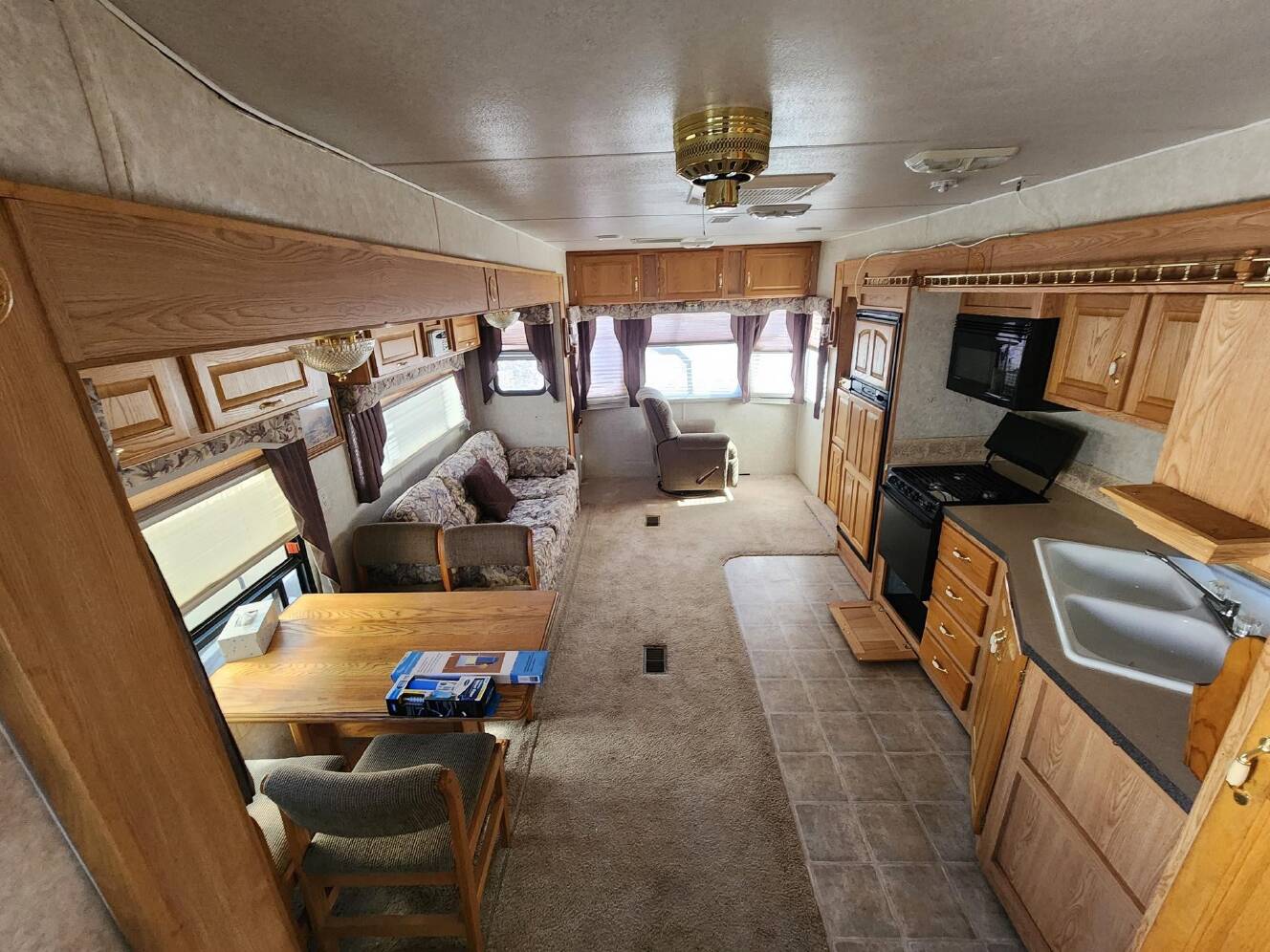 A photo of this 2004 Peterson Industries EXCEL 32SKW