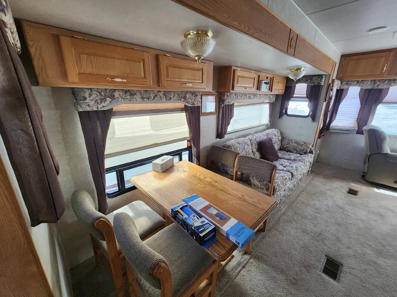 A photo of this 2004 Peterson Industries EXCEL 32SKW