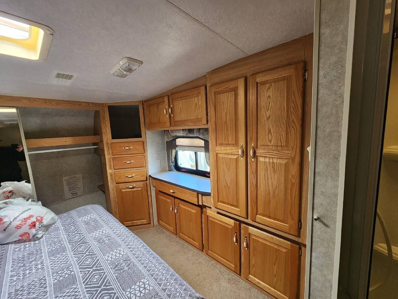 A photo of this 2004 Peterson Industries EXCEL 32SKW