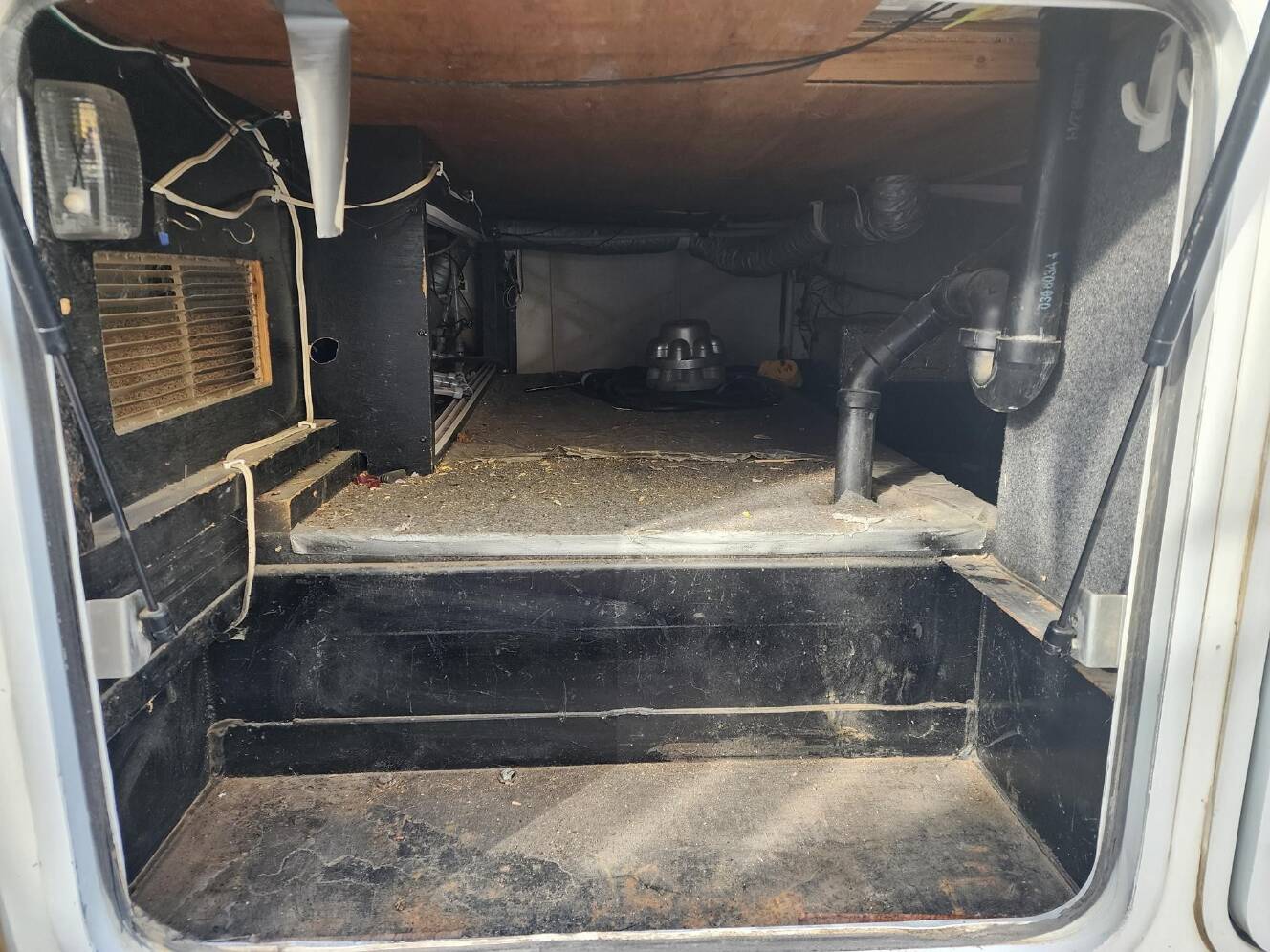 A photo of this 2004 Peterson Industries EXCEL 32SKW