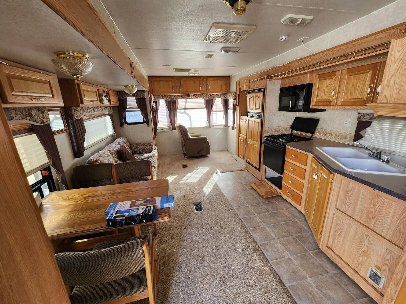 A photo of this 2004 Peterson Industries EXCEL 32SKW