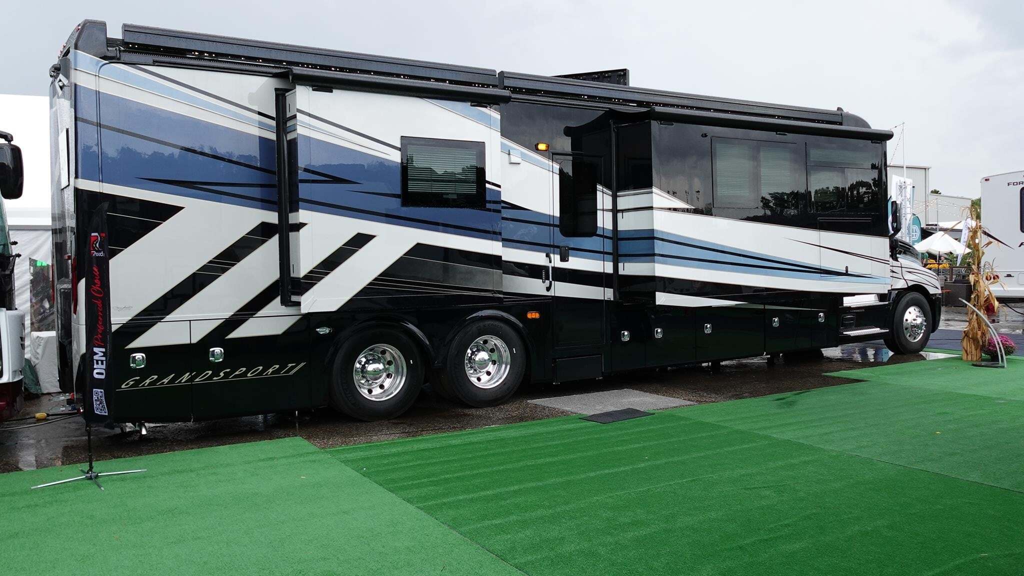 2027 Dynamax GRAND SPORT 45CB in thornville OH